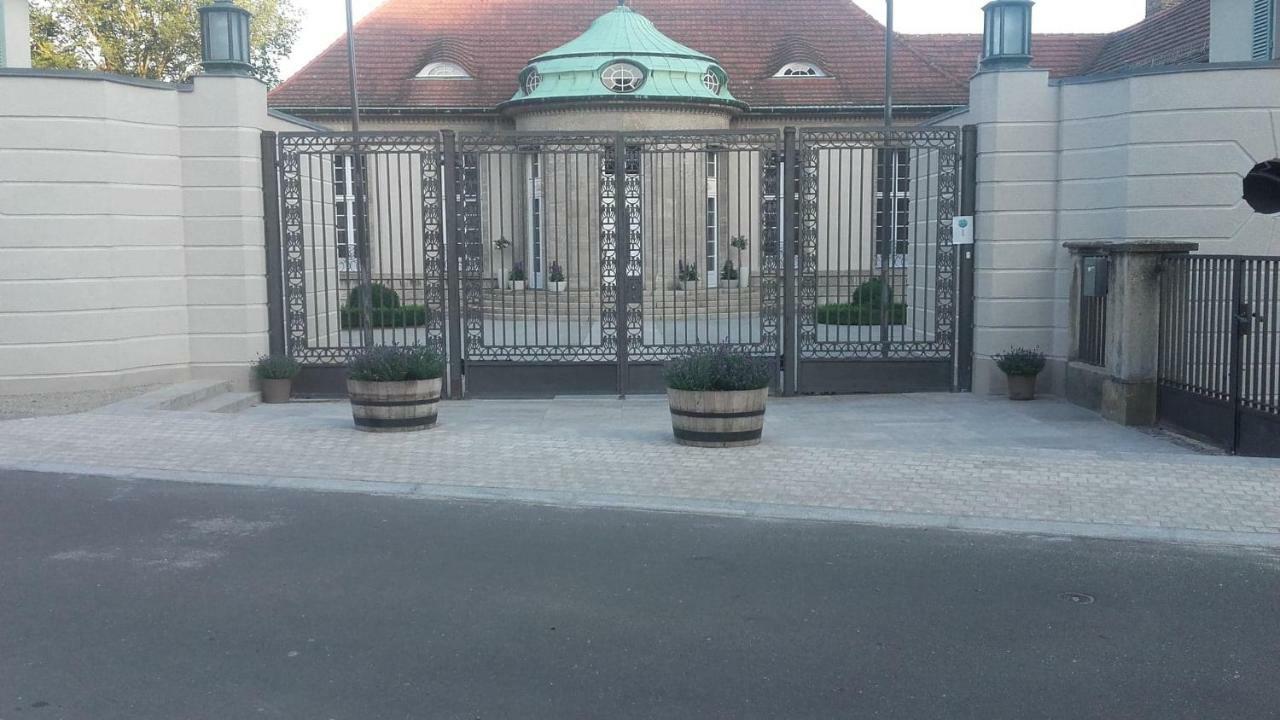 Landhaus Am Jungfernsee พอทสดัม ภายนอก รูปภาพ