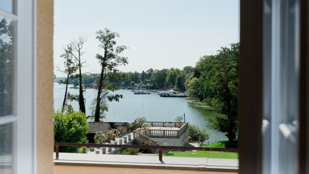 Landhaus Am Jungfernsee พอทสดัม ภายนอก รูปภาพ